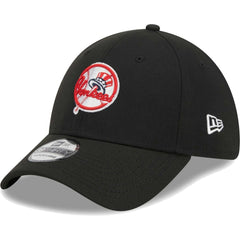 New York Yankees Logo 39THIRTY Flex Hat - Black | New Era