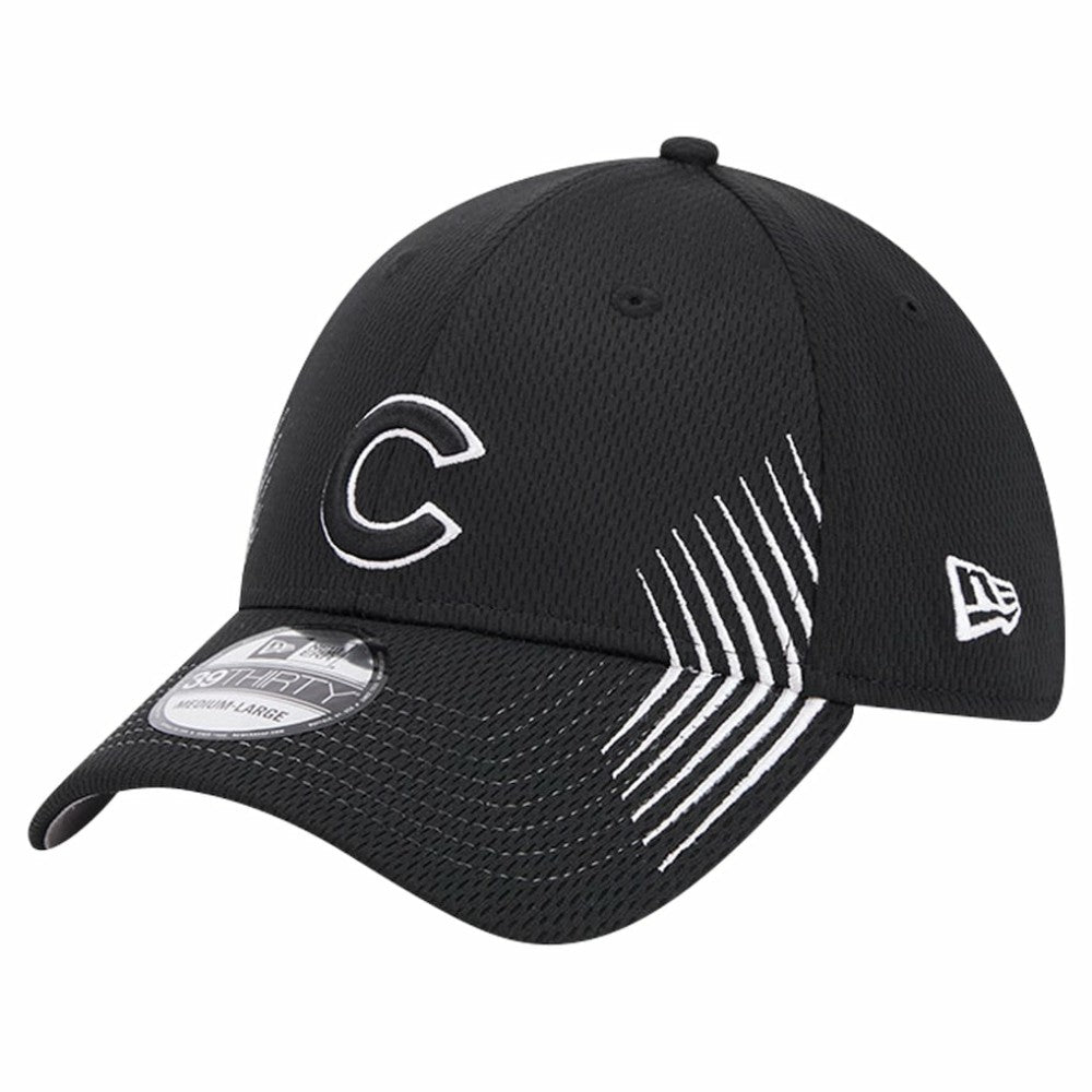 Chicago Cubs Active Dash Mark 39THIRTY Flex Hat - Black | New Era