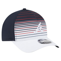 Atlanta Braves Gradient 9FORTY M-Crown Adjustable Hat - Navy | New Era