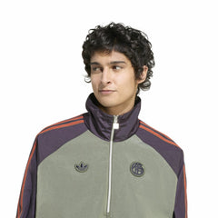 Bayern Munich Terrace Icons Half-Zip Jacket / Soccer On sale