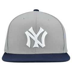 New York Yankees Cooperstown Collection Basic Flip Snapback Hat - Gray | Mitchell & Ness