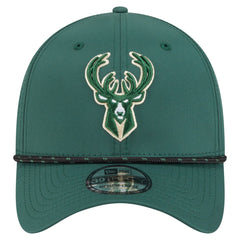 Milwaukee Bucks Featherweight Poly Rope Flex 39Thirty Hat - Hunter Green | New Era shop