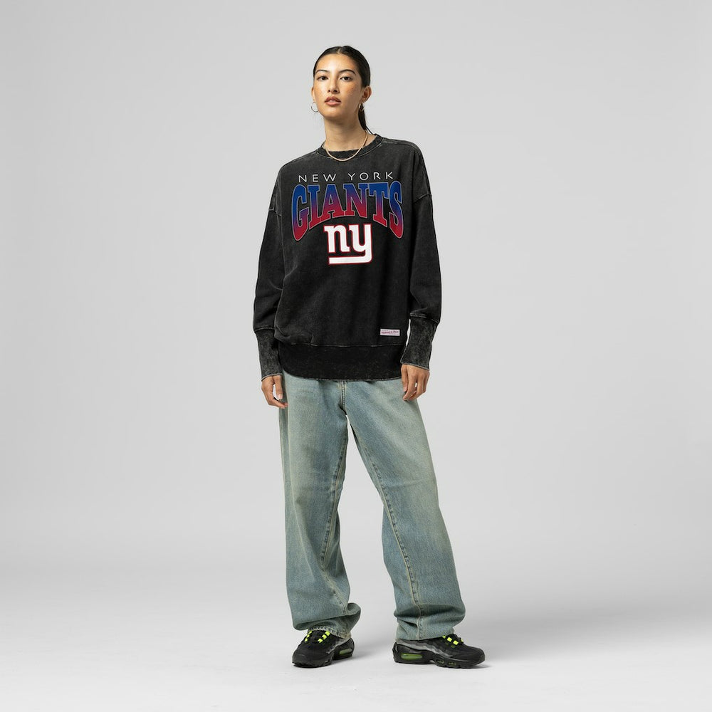 NFL New York Giants Women's Delineate Mineral Wash Crewneck Sweatshirt