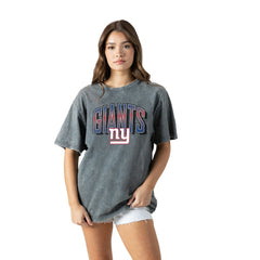 NFL New York Giants Gameday Couture Women's Peak Performance Oversized Snow Wash T-Shirt