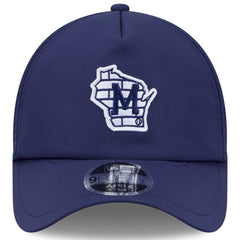 Milwaukee Brewers 2026 Batting Practice Alternate Apex 9FORTY Adjustable Hat - Navy | New Era