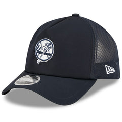 New York Yankees 2026 Batting Practice Alternate Apex 9FORTY Adjustable Hat - Navy | New Era