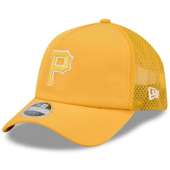 Pittsburgh Pirates 2026 Batting Practice Apex 9FORTY Adjustable Trucker Hat - Gold | New Era