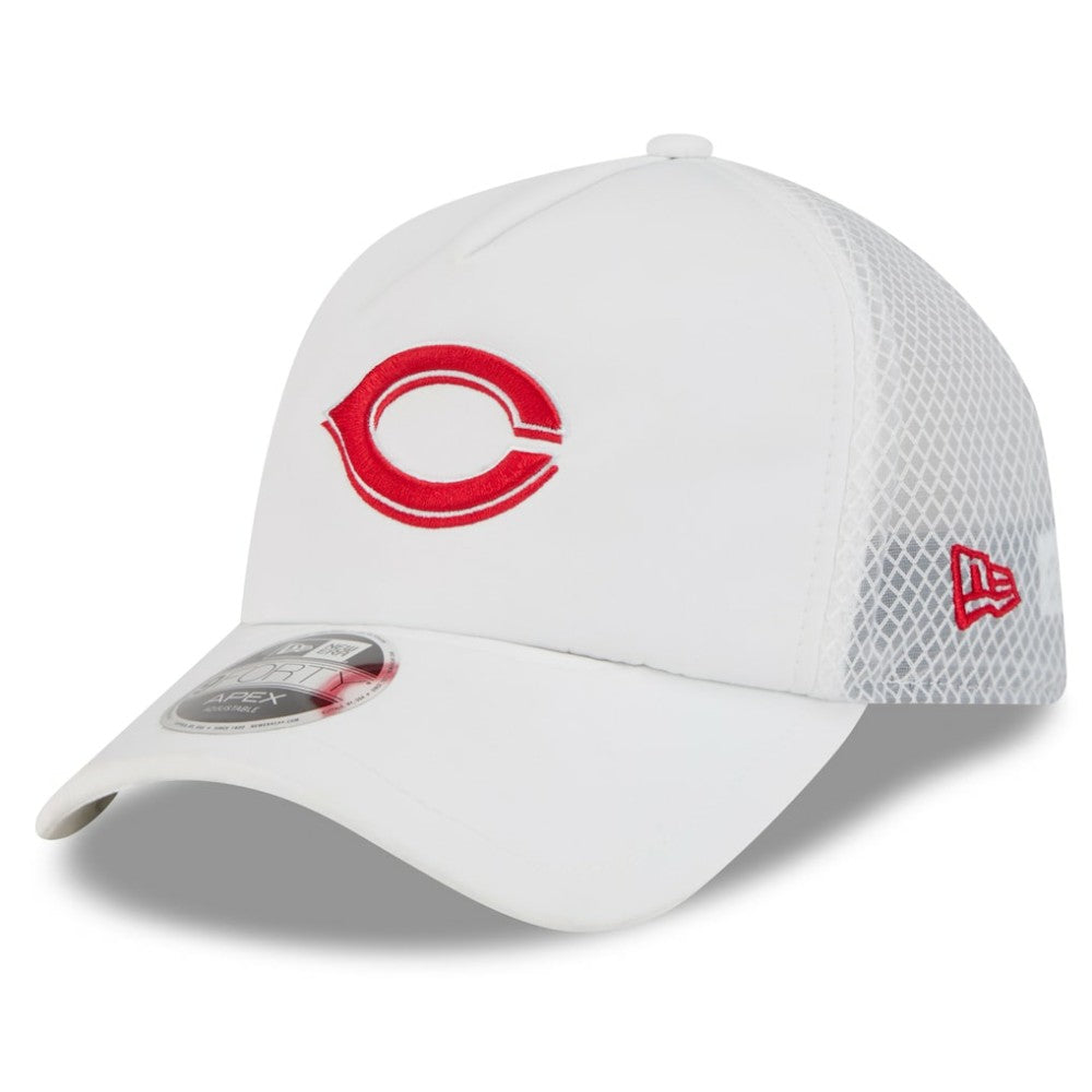 Cincinnati Reds 2026 Batting Practice Apex 9FORTY Adjustable Trucker Hat - White | New Era