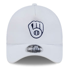 Milwaukee Brewers 2026 Batting Practice Apex 9FORTY Adjustable Trucker Hat - White | New Era