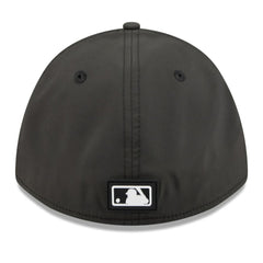 Chicago White Sox 2026 Clubhouse M-Crown 39THIRTY Flex Hat - Black | New Era
