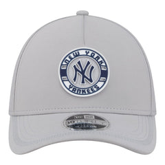 New York Yankees Patch 39THIRTY A-Frame M-Crown Perforated Flex Hat - Gray | New Era