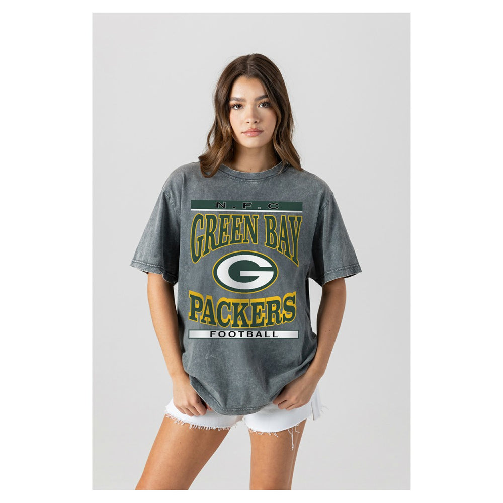 NFL Green Bay Packers Gameday Couture Women's Oversized Classic Grind Washed T-Shirt