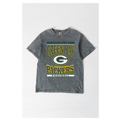 NFL Green Bay Packers Gameday Couture Women's Oversized Classic Grind Washed T-Shirt