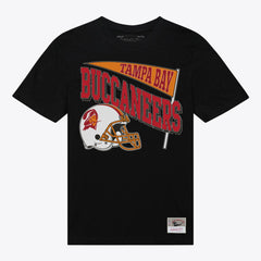 NFL Tampa Bay Buccaneers Women's Team Dynamic Boyfriend T-Shirt