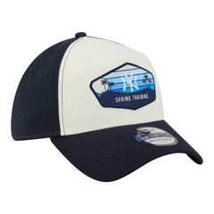 New York Yankees 2026 Spring Training Fan Pack Gradient 39THIRTY Flex Hat - Stone | New Era