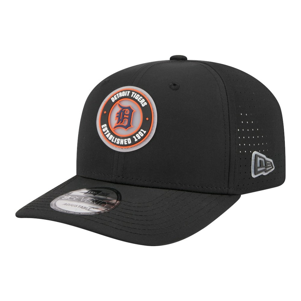 Detroit Tigers Circle 9SEVENTY Adjustable Hat - Black | New Era