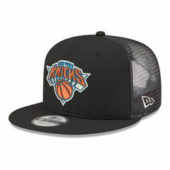 New York Knicks Core Logo Meshback 9FIFTY Snapback Hat - Black | New Era on sale