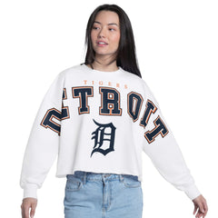 Detroit Tigers G-III 4Her by Carl Banks Women's Bleachers Cropped Pullover Sweatshirt - White