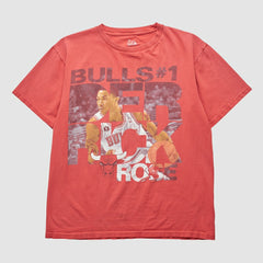 Chicago Bulls Majestic 2000s T-shirt sale - Red Vintage | Vintage sale