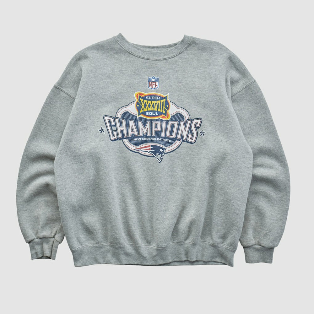 NFL New England Patriots Super Bowl XXXVIII Lee Apparel 2004 Pullover Sweatshirt