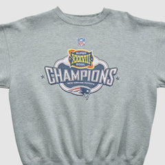 NFL New England Patriots Super Bowl XXXVIII Lee Apparel 2004 Pullover Sweatshirt