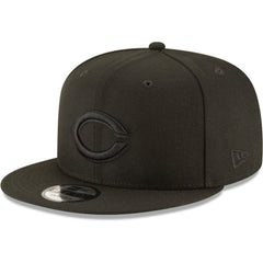 Cincinnati Reds Black on Black 9FIFTY Team Snapback Adjustable Hat - Black | New Era