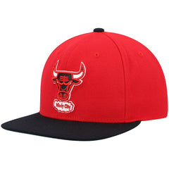 Chicago Bulls Hardwood Classics Team Two-Tone 2.0 Snapback Hat - Red/Black | Mitchell & Ness sale
