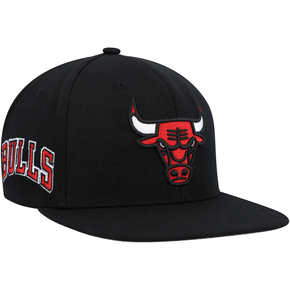 Chicago Bulls Side Core 2.0 Snapback Hat - Black | Mitchell & Ness discount