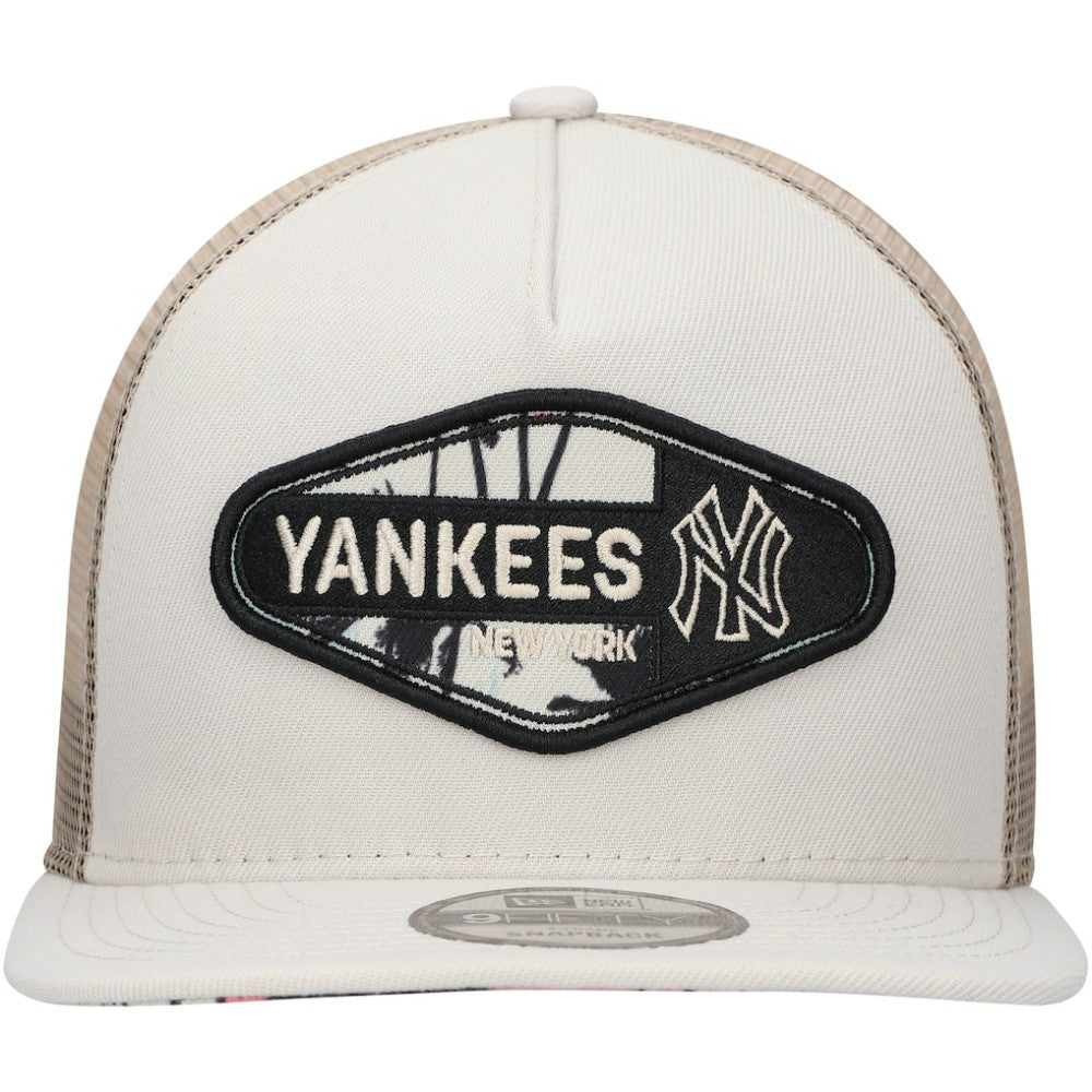New York Yankees Retro Beachin' Patch A-Frame Trucker 9FIFTY Snapback Hat - Natural | New Era