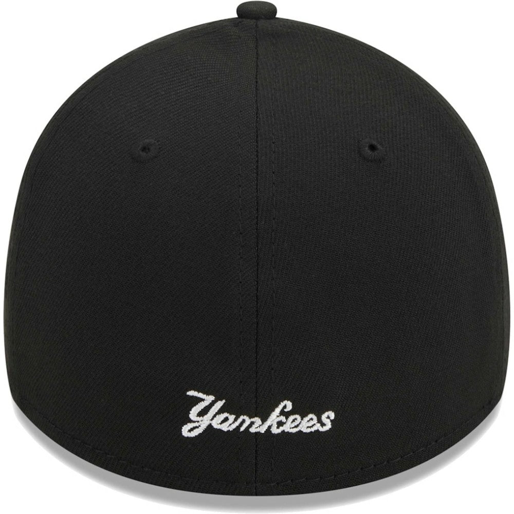 New York Yankees Logo 39THIRTY Flex Hat - Black | New Era