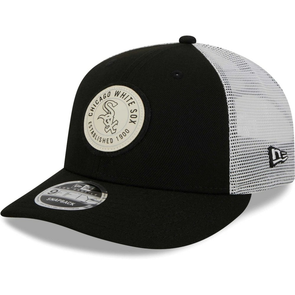 Chicago White Sox Circle Trucker Low Profile 9FIFTY Snapback Hat - Black | New Era