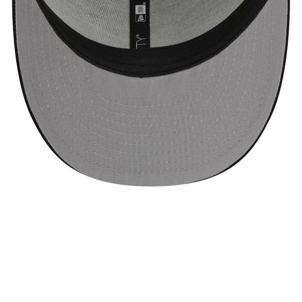 Chicago White Sox Circle Trucker Low Profile 9FIFTY Snapback Hat - Black | New Era
