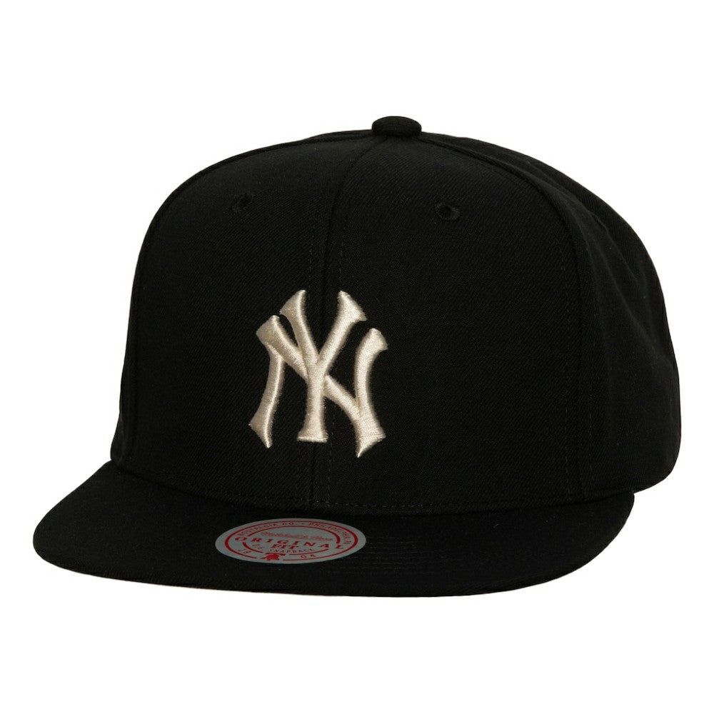 New York Yankees Cooperstown Collection True Classics Snapback Hat - Black | Mitchell & Ness