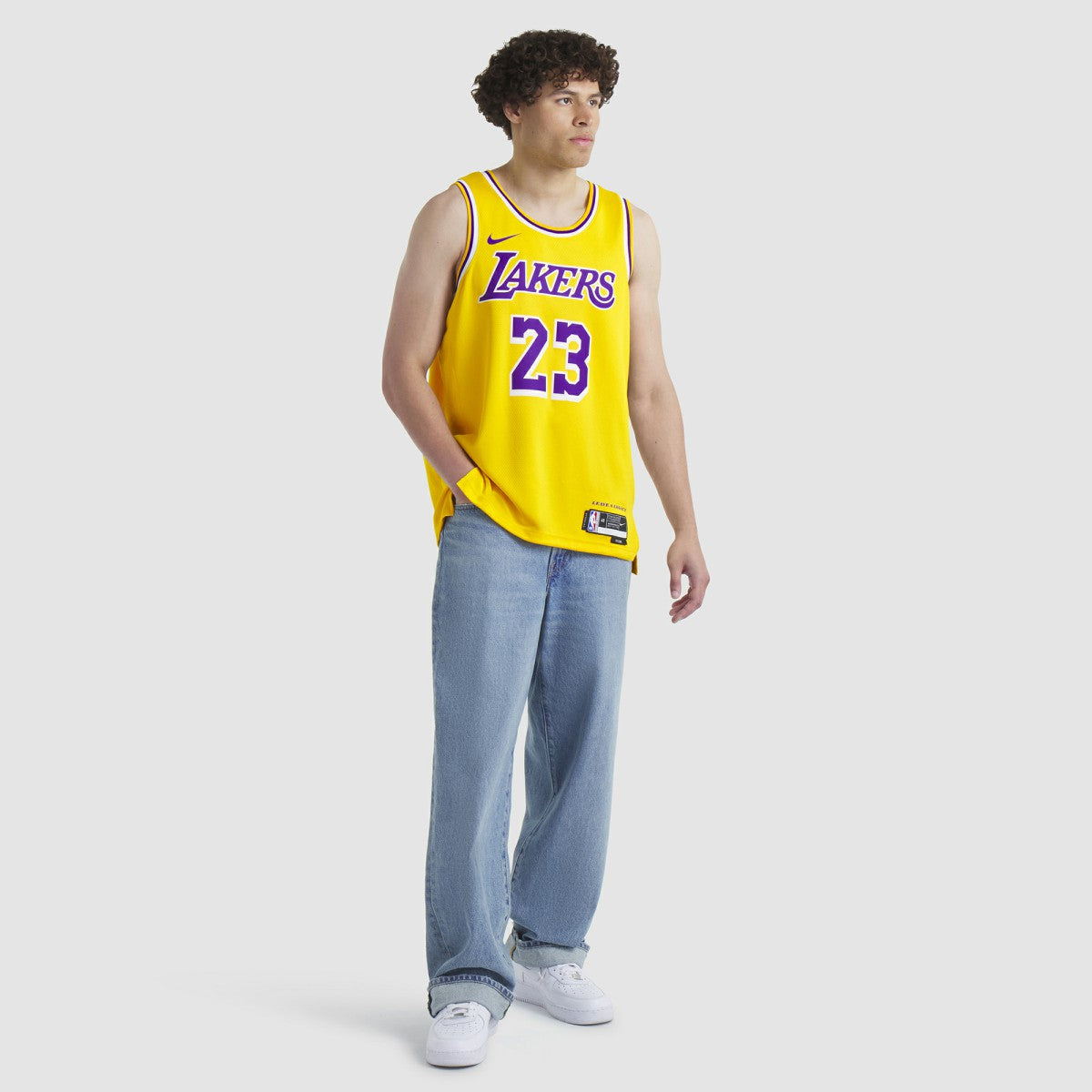 LeBron James Los Angeles Lakers Unisex Swingman Jersey - Icon Edition - Gold | Nike online