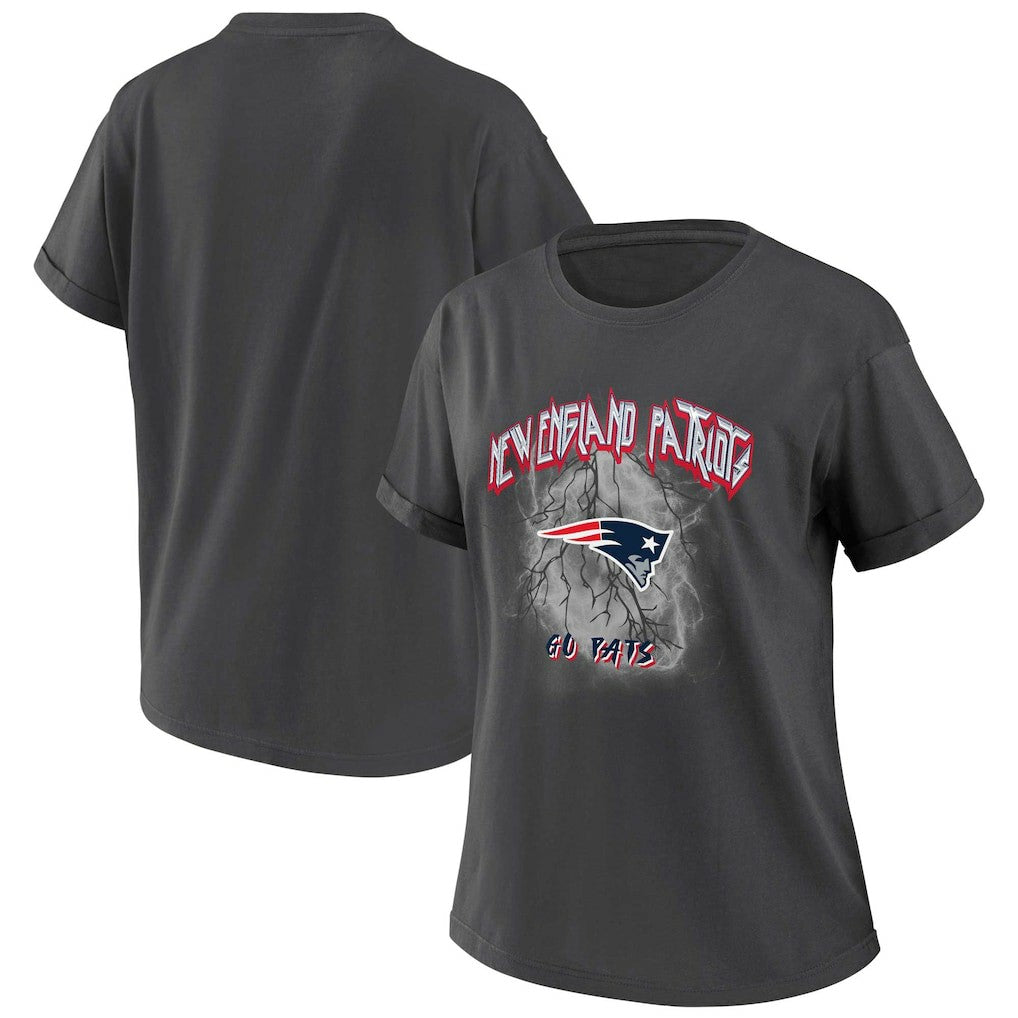 NFL New England Patriots WEAR by Erin Andrews Women's Boyfriend T-Shirt