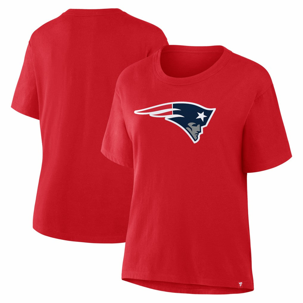 NFL New England Patriots Women's Essential Legacy T-Shirt