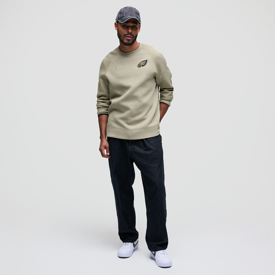 NFL Philadelphia Eagles Tech Fleece Raglan Sweatshirt