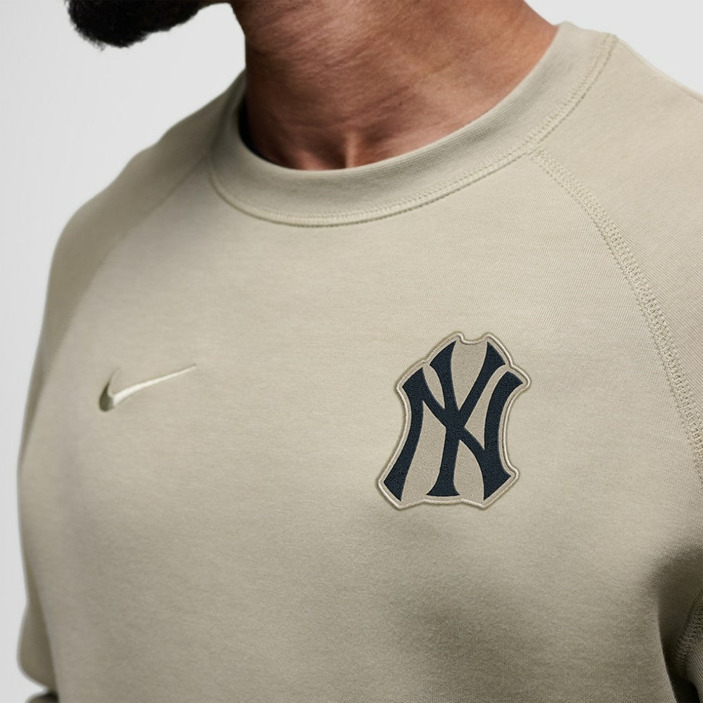 New York Yankees Tech Fleece Raglan Sweatshirt - Olive | Nike