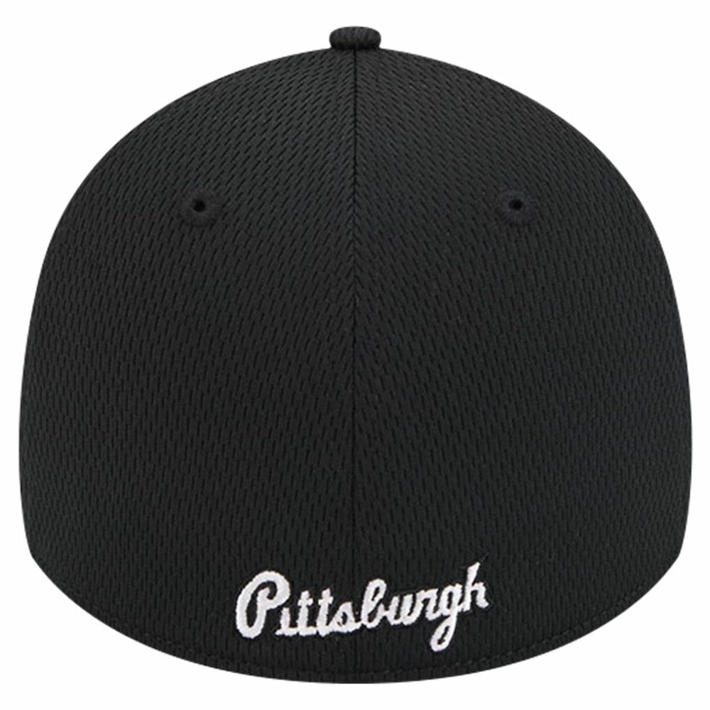 Pittsburgh Pirates Active Dash Mark 39THIRTY Flex Hat - Black | New Era