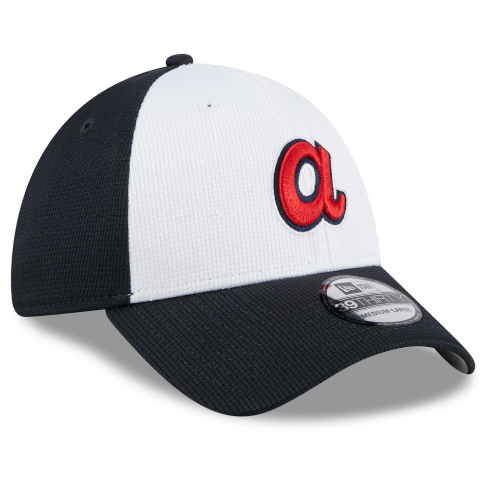 Atlanta Braves 2025 Batting Practice 39THIRTY Flex Hat - White | New Era