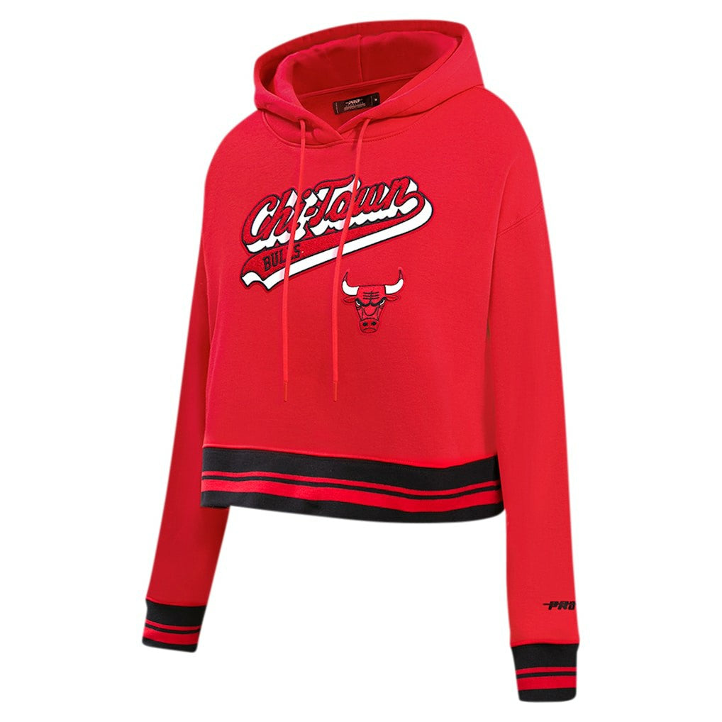 Chicago Bulls Pro Standard Women's Script Tail Cropped Pullover Hoodie - Red on sale