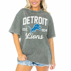 NFL Detroit Lions Gameday Couture Women's Tackle Titan Boyfriend Washed T-Shirt