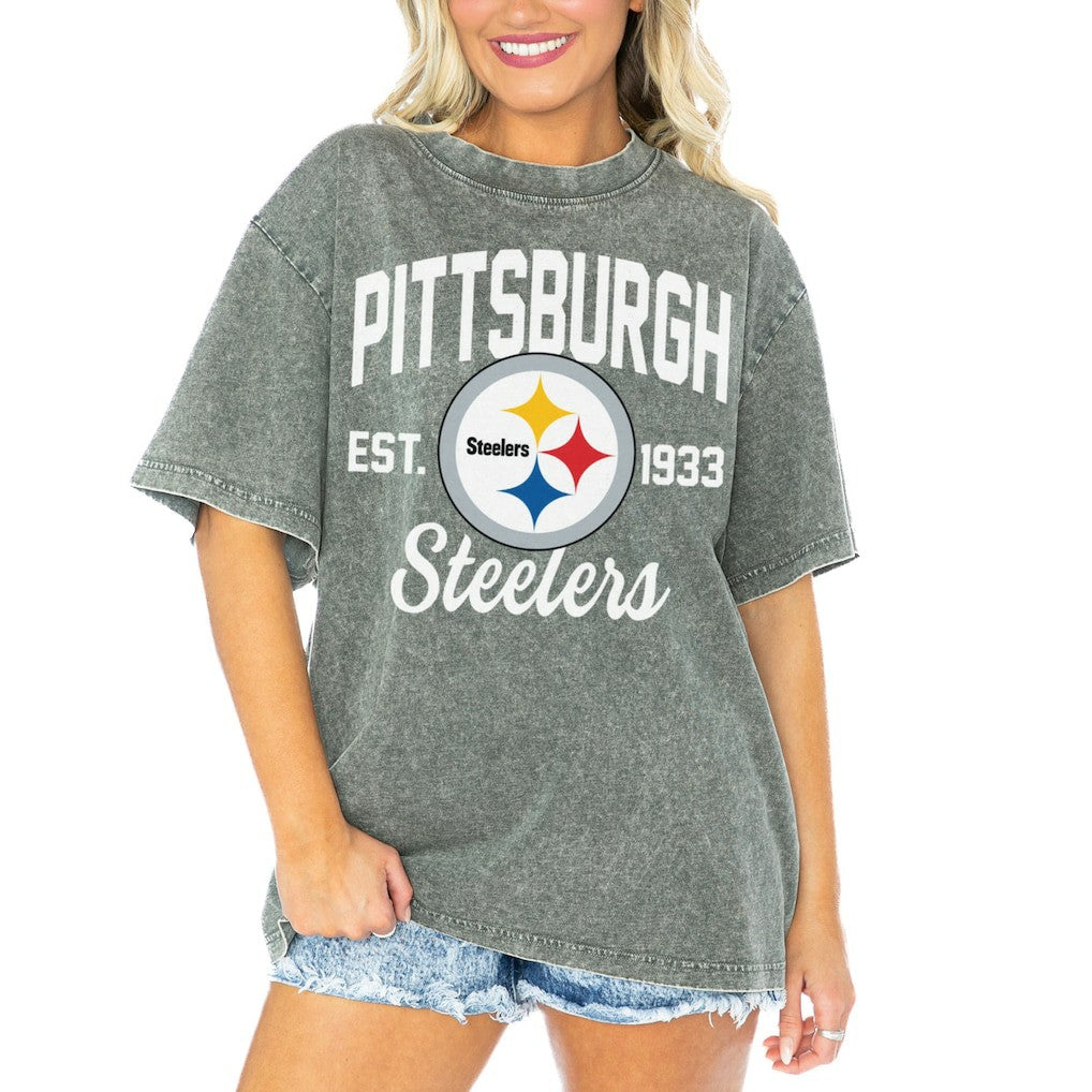 NFL Pittsburgh Steelers Gameday Couture Women's Tackle Titan Boyfriend Washed T-Shirt