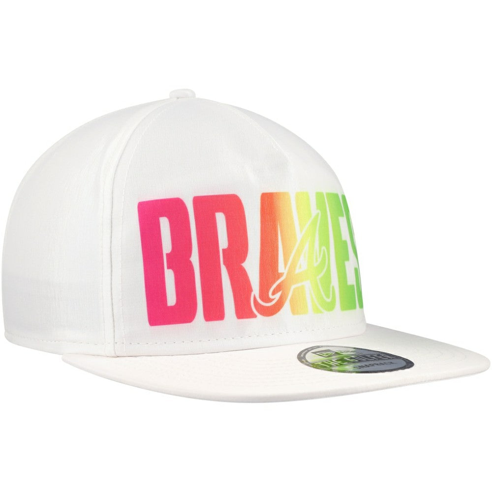 Atlanta Braves Spring Spectrum Golfer Snapback Hat - White | New Era
