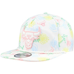 Chicago Bulls Palm Trees and Waves Golfer Adjustable Hat - White | New Era shop