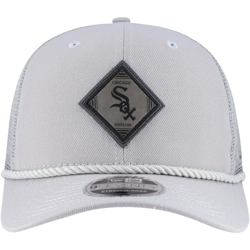 Chicago White Sox Logo 9SEVENTY Stretch-Snap Adjustable Hat - Gray | New Era