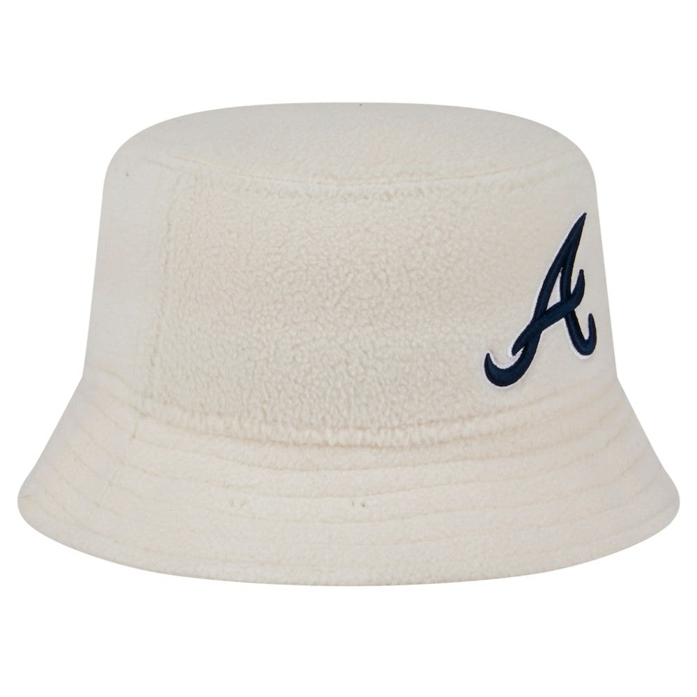 Atlanta Braves Women's Chrome Cozy Bucket Hat - White | New Era