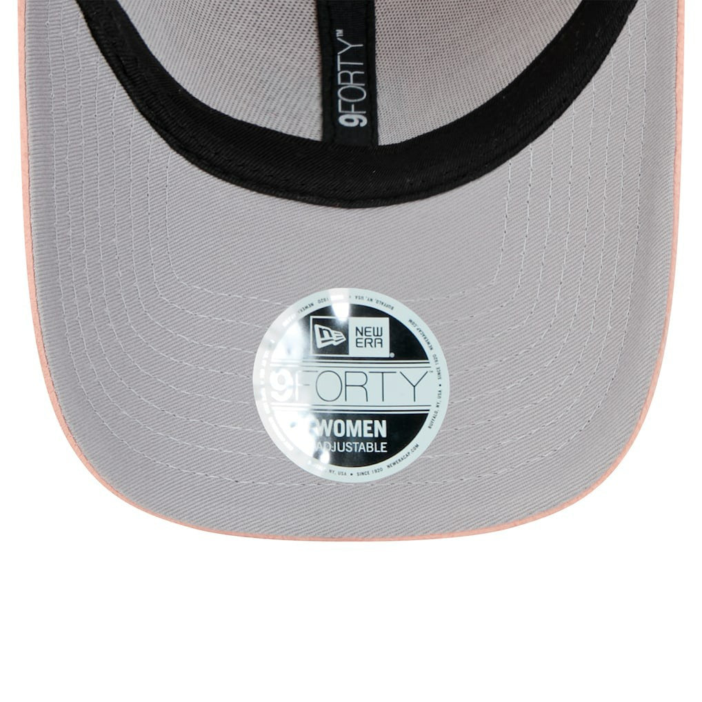 NFL San Francisco 49ers Women's Cozy Sherpa 9FORTY Adjustable Hat