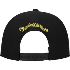 Boston Bruins Mitchell & Ness Core Team Script 2.0 Snapback Hat