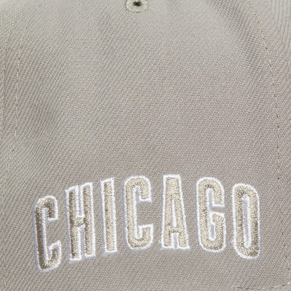 Chicago Cubs Snapback Hat - Gray | Mitchell & Ness